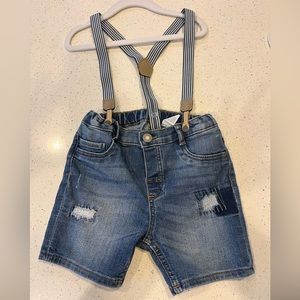 H&M suspender shorts, size 3-4Y
